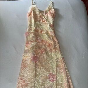 FLORAL RUFFLED MAXI DRESS